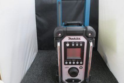 makita マキタ MR108 ラジオ ACアダプター付 中古品 【ハンズクラフト宜野湾店】 💗☺マキタ 充電式ラジオ MR107 中古品 お買取りしました☺💗 - ハンズ